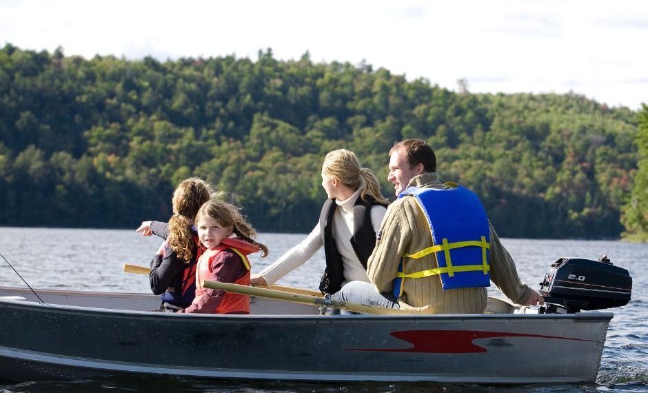 Family-Slowcation-Sweden-Wooden-Boat-Lake-Summer-Adventure-Sustainable-Travel