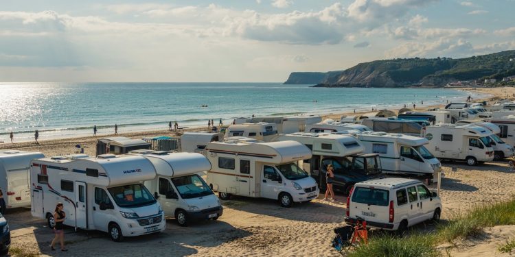 Rvs Parking Along Beacn